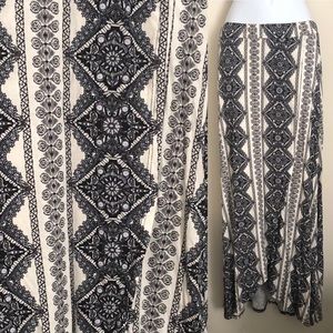 NWOT Sadie & Sage maxi wrap skirt